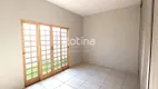 Foto 18 de Casa com 3 Quartos à venda, 150m² em Santa Rosa, Uberlândia