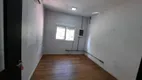 Foto 27 de com 9 Quartos para alugar, 175m² em Moema, São Paulo