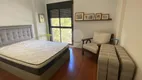 Foto 12 de Apartamento com 3 Quartos à venda, 260m² em Real Parque, São Paulo