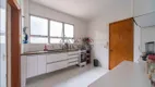 Foto 2 de Apartamento com 4 Quartos à venda, 180m² em Vila Bastos, Santo André