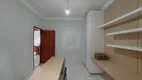 Foto 19 de Casa com 4 Quartos para alugar, 250m² em Presidente Roosevelt, Uberlândia