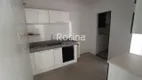 Foto 5 de Apartamento com 3 Quartos para alugar, 90m² em Lidice, Uberlândia