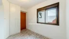 Foto 11 de Apartamento com 3 Quartos à venda, 81m² em Passo da Areia, Porto Alegre