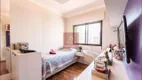 Foto 17 de Apartamento com 4 Quartos para alugar, 220m² em Moema, São Paulo