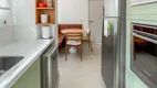Foto 13 de Apartamento com 3 Quartos para alugar, 220m² em Jardim América, São Paulo