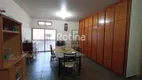 Foto 2 de Casa com 3 Quartos à venda, 386m² em Osvaldo Rezende, Uberlândia