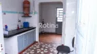 Foto 5 de Casa com 4 Quartos para alugar, 180m² em Lidice, Uberlândia