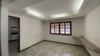 Foto 9 de Casa com 6 Quartos à venda, 500m² em Cordeiro, Recife