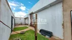 Foto 28 de Casa com 3 Quartos à venda, 220m² em Tubalina, Uberlândia