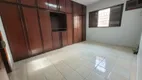 Foto 2 de Casa com 4 Quartos à venda, 201m² em Jardim América, Goiânia