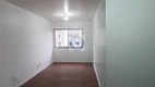 Foto 2 de Apartamento com 3 Quartos para alugar, 66m² em Jardim Germania, São Paulo