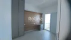 Foto 10 de Apartamento com 3 Quartos para alugar, 120m² em Osvaldo Rezende, Uberlândia