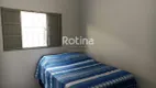 Foto 8 de Casa com 3 Quartos à venda, 170m² em Tubalina, Uberlândia