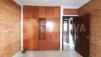 Foto 4 de Casa com 8 Quartos para alugar, 260m² em Santa Mônica, Uberlândia