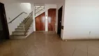 Foto 2 de Sobrado com 4 Quartos para alugar, 290m² em Fundinho, Uberlândia