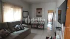 Foto 7 de Casa com 4 Quartos à venda, 137m² em Santa Mônica, Uberlândia