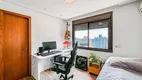 Foto 24 de Apartamento com 3 Quartos à venda, 168m² em Rio Branco, Porto Alegre
