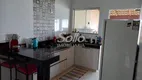 Foto 5 de Casa de Condomínio com 3 Quartos para alugar, 250m² em Jardim Inconfidência, Uberlândia