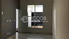 Foto 2 de Casa com 2 Quartos à venda, 70m² em Umuarama, Uberlândia