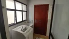 Foto 23 de Apartamento com 4 Quartos à venda, 195m² em Praia das Pitangueiras, Guarujá