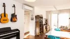 Foto 2 de Apartamento com 2 Quartos à venda, 100m² em Rio Branco, Porto Alegre