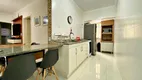 Foto 27 de Apartamento com 2 Quartos à venda, 75m² em Pitangueiras, Guarujá