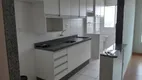 Foto 3 de Apartamento com 3 Quartos à venda, 67m² em Centro, Londrina