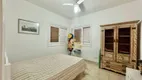 Foto 11 de Casa de Condomínio com 4 Quartos à venda, 324m² em Balneário Praia do Pernambuco, Guarujá