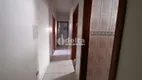 Foto 3 de Casa com 3 Quartos à venda, 253m² em Presidente Roosevelt, Uberlândia