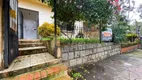 Foto 2 de Casa com 3 Quartos para alugar, 95m² em Passo da Areia, Porto Alegre