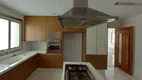 Foto 18 de Apartamento com 4 Quartos à venda, 225m² em Praia das Pitangueiras, Guarujá