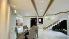 Foto 2 de Casa com 4 Quartos à venda, 252m² em Mercês, Curitiba