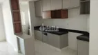 Foto 20 de Apartamento com 3 Quartos para alugar, 110m² em Santa Mônica, Uberlândia