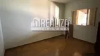 Foto 5 de Casa com 3 Quartos à venda, 200m² em Conjunto Guanabara, Uberaba