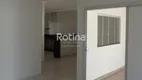 Foto 8 de Casa com 2 Quartos para alugar, 701m² em Martins, Uberlândia
