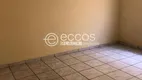 Foto 4 de Casa com 3 Quartos à venda, 109m² em Osvaldo Rezende, Uberlândia