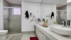 Foto 26 de Apartamento com 4 Quartos para alugar, 213m² em Cambuí, Campinas