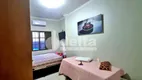 Foto 6 de Casa com 3 Quartos à venda, 130m² em Cazeca, Uberlândia