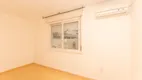 Foto 9 de Apartamento com 2 Quartos para alugar, 63m² em Passo da Areia, Porto Alegre