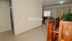 Foto 6 de Casa com 3 Quartos à venda, 222m² em Cidade Jardim, Uberlândia