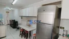 Foto 16 de Casa com 3 Quartos para alugar, 202m² em Ipanema, Londrina