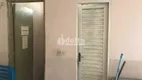 Foto 4 de Casa com 3 Quartos à venda, 231m² em Santa Mônica, Uberlândia