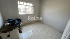 Foto 4 de Apartamento com 2 Quartos para alugar, 60m² em Martins, Uberlândia