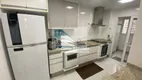 Foto 23 de Apartamento com 3 Quartos à venda, 115m² em Pitangueiras, Guarujá