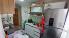 Foto 4 de Apartamento com 2 Quartos à venda, 49m² em Vila Gustavo Correia, Carapicuíba