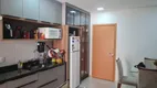 Foto 6 de Apartamento com 2 Quartos à venda, 64m² em Vila Ipiranga, Londrina