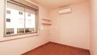Foto 15 de Apartamento com 3 Quartos à venda, 78m² em Passo da Areia, Porto Alegre