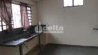 Foto 12 de Casa com 2 Quartos à venda, 200m² em Tubalina, Uberlândia