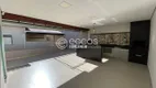 Foto 3 de Casa com 3 Quartos para alugar, 220m² em Santa Mônica, Uberlândia