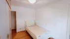 Foto 14 de Apartamento com 4 Quartos à venda, 200m² em Higienópolis, São Paulo